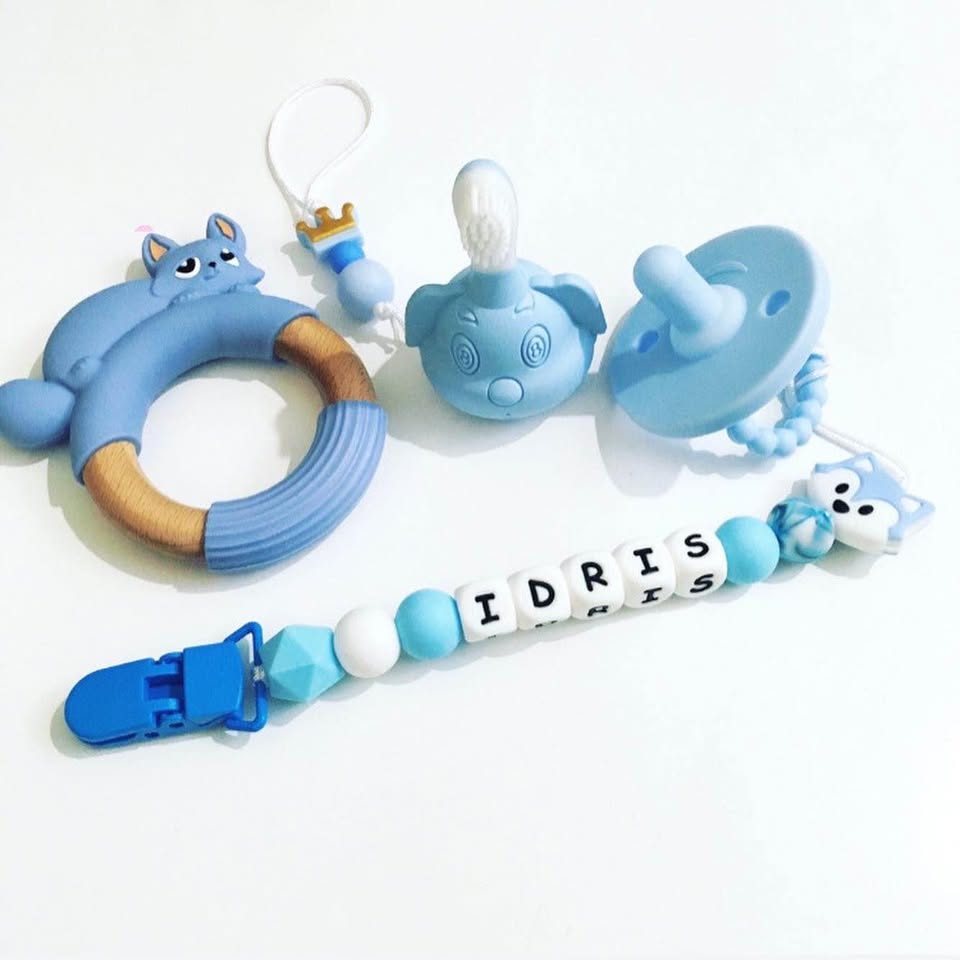 Attache-sucette personnalisée en silicone – Prénom de bébé