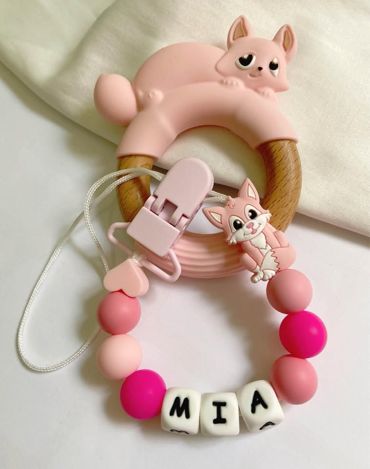 Attache-sucette personnalisée en silicone – Prénom de bébé